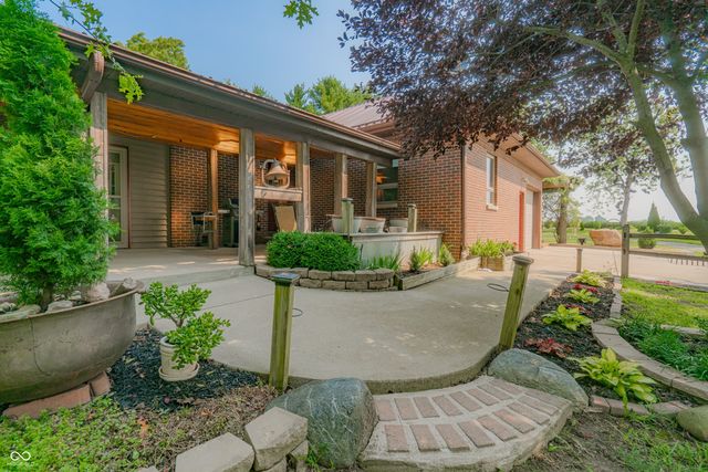 3999 W 950 S, Waveland, IN 47989