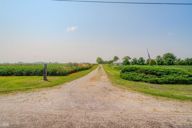 3999 W 950 S, Waveland, IN 47989