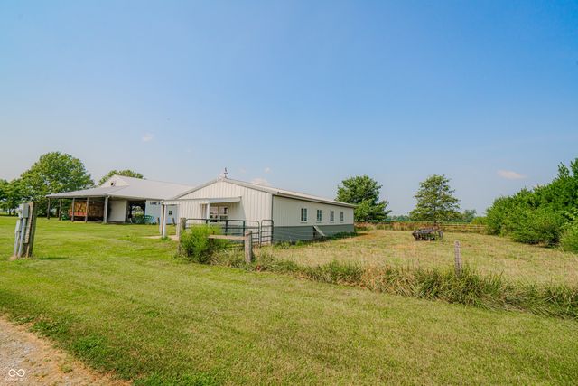 3999 W 950 S, Waveland, IN 47989