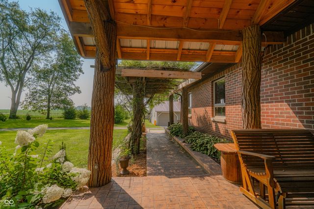 3999 W 950 S, Waveland, IN 47989