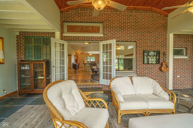 3999 W 950 S, Waveland, IN 47989