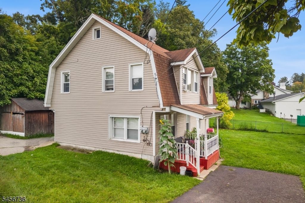 4 Hellers Ln, Jefferson Twp., NJ 07849 — exterior