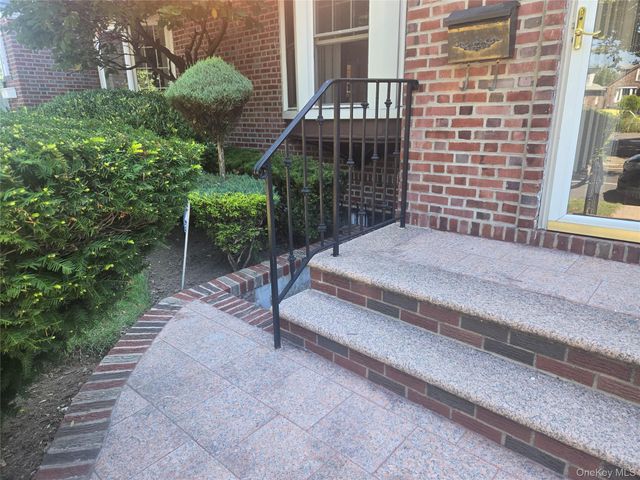 4584 Kings Highway, Brooklyn, NY 11234