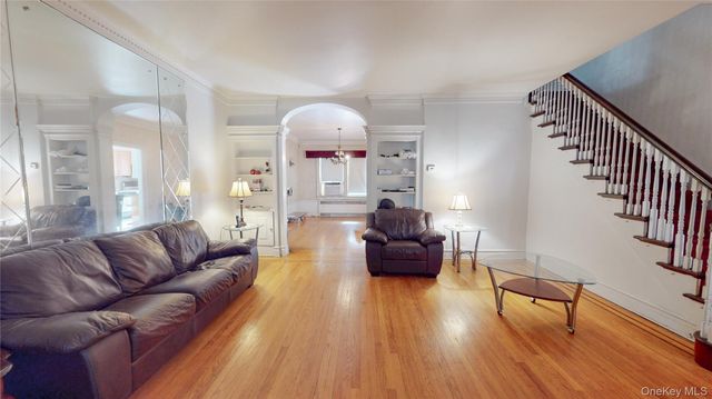 4584 Kings Highway, Brooklyn, NY 11234