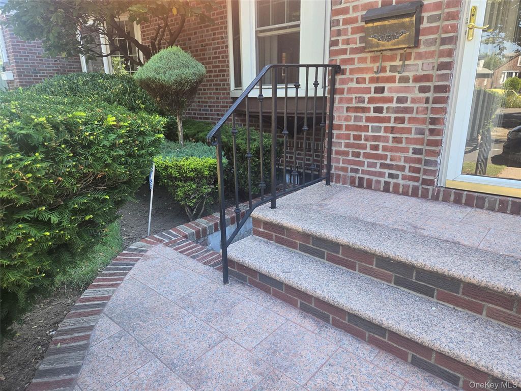 4584 Kings Highway, Brooklyn, NY 11234 — photo 2