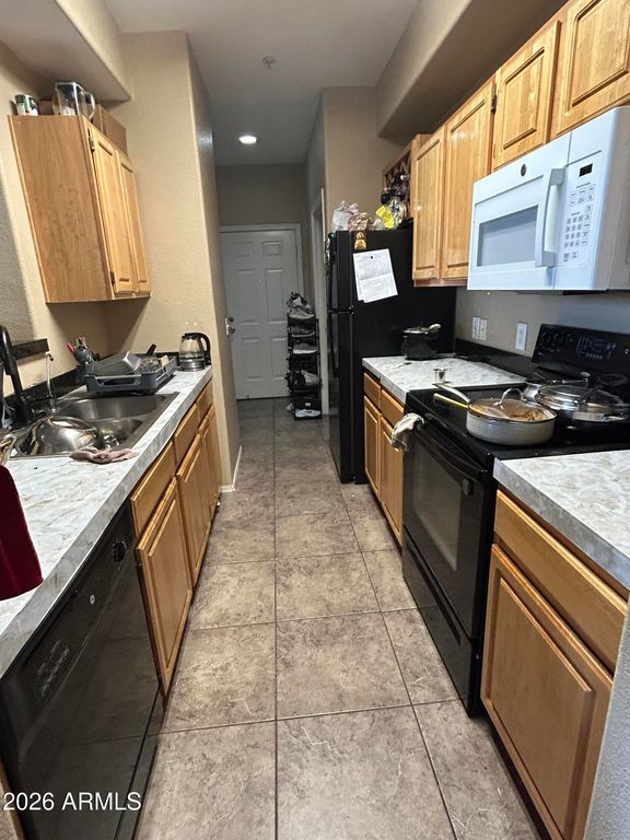 2929 W YORKSHIRE Drive 1086, Phoenix, AZ 85027 — photo 5