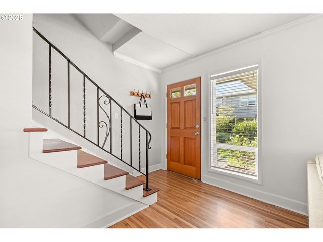 611 Ne CHURCH St 6, Portland, OR 97211