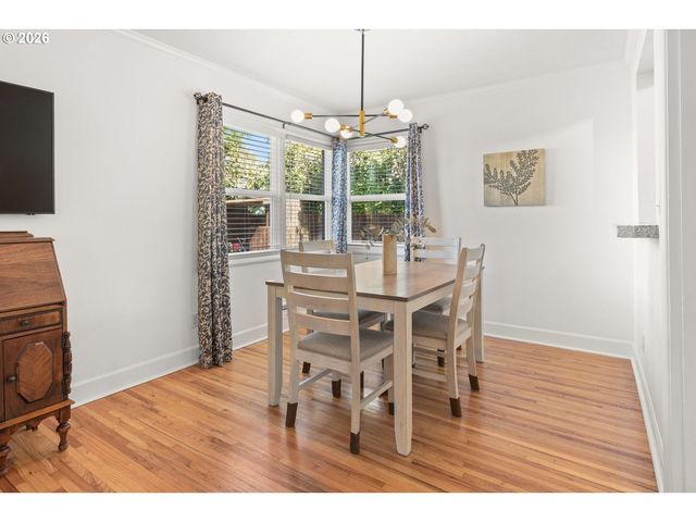 611 Ne CHURCH St 6, Portland, OR 97211