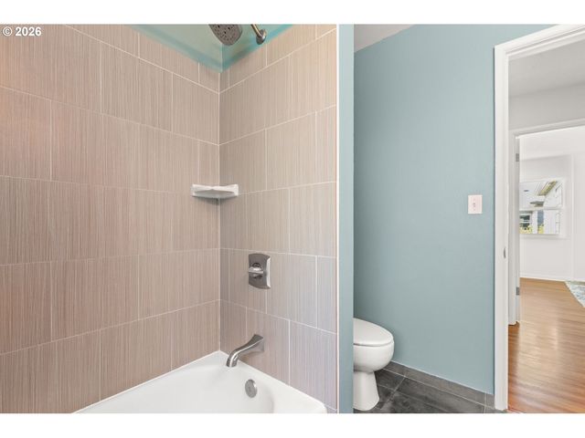 611 Ne CHURCH St 6, Portland, OR 97211