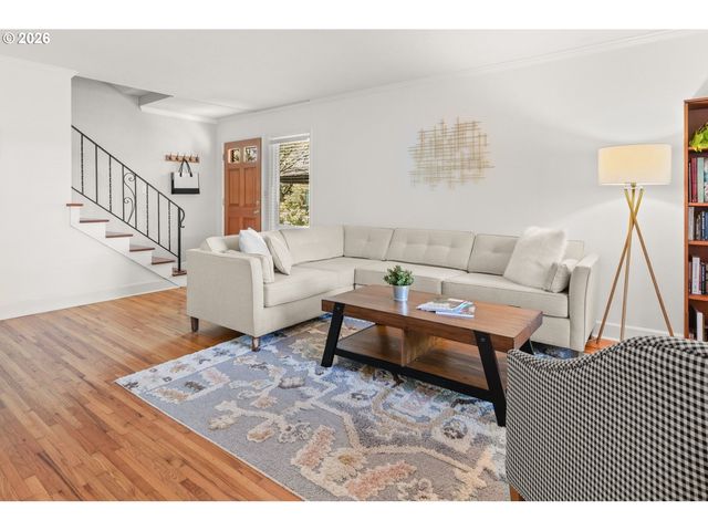 611 Ne CHURCH St 6, Portland, OR 97211