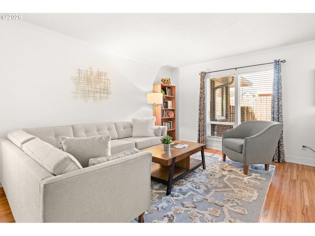 611 Ne CHURCH St 6, Portland, OR 97211