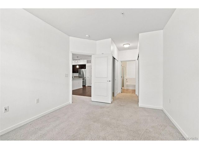 13598 Via Varra 120, Broomfield, CO 80020