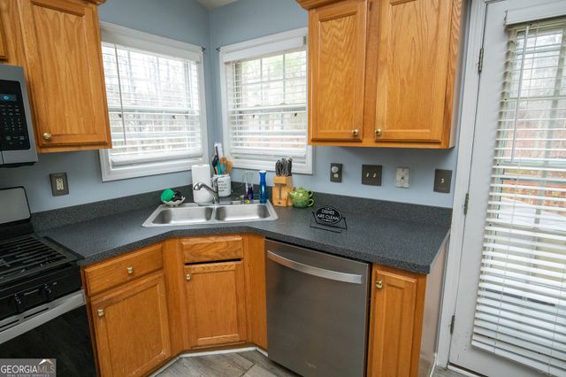 7841 Cambridge Drive, Douglasville, GA 30134