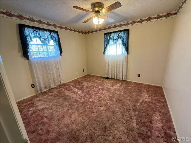 363 Harrison Lane, Poplar Bluff, MO 63901