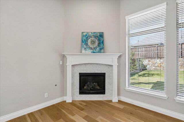 5708 Lake Jackson Drive, Fort Worth, TX 76126