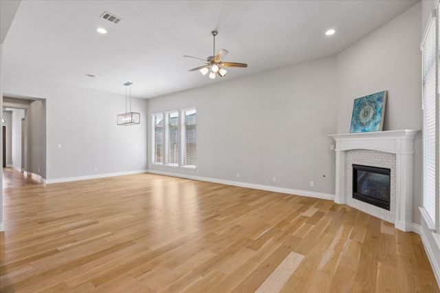 5708 Lake Jackson Drive, Fort Worth, TX 76126