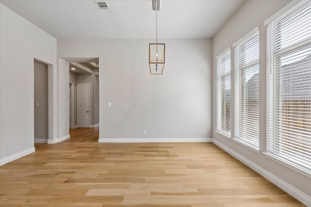 5708 Lake Jackson Drive, Fort Worth, TX 76126