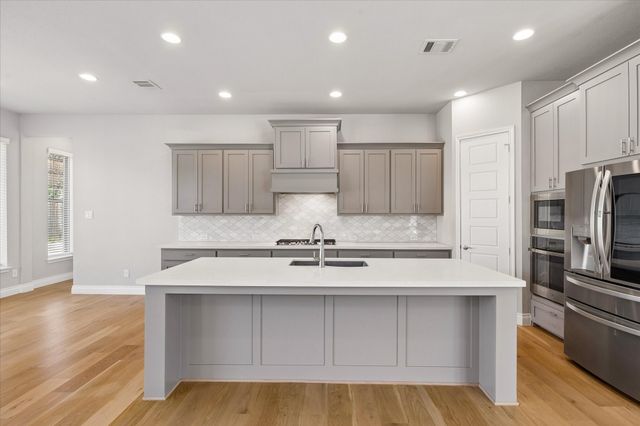 5708 Lake Jackson Drive, Fort Worth, TX 76126