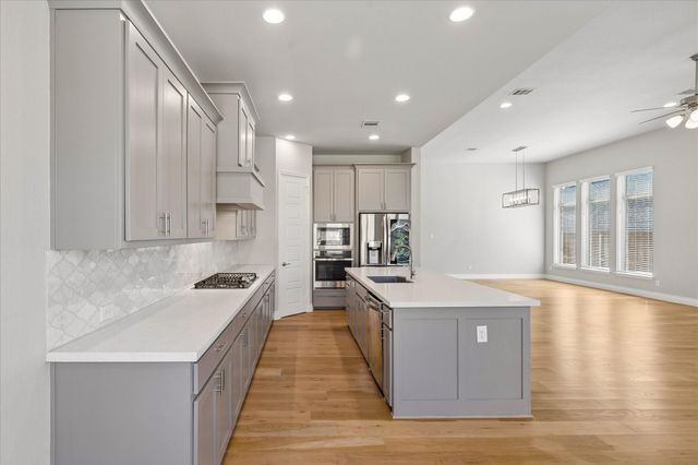 5708 Lake Jackson Drive, Fort Worth, TX 76126