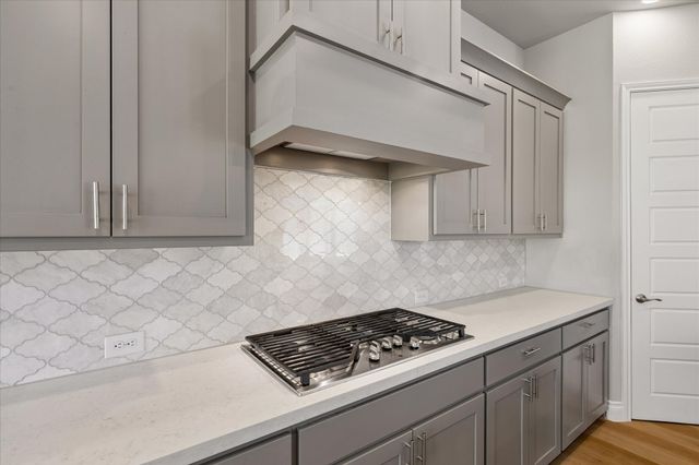 5708 Lake Jackson Drive, Fort Worth, TX 76126