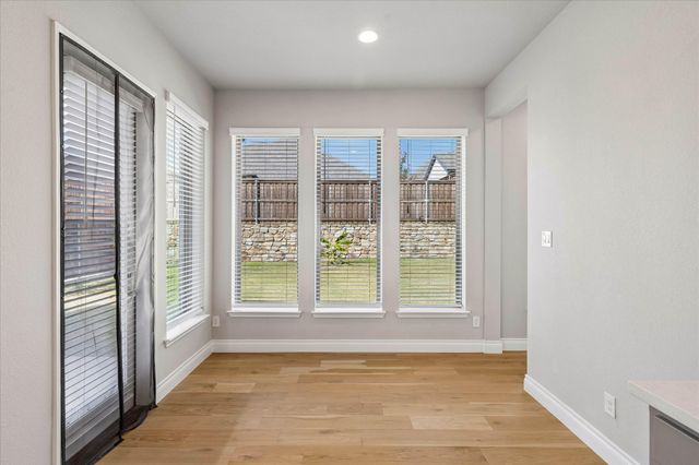 5708 Lake Jackson Drive, Fort Worth, TX 76126