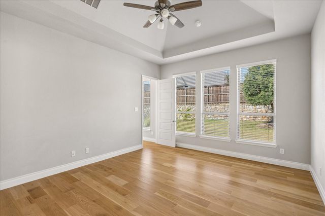 5708 Lake Jackson Drive, Fort Worth, TX 76126