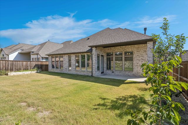 5708 Lake Jackson Drive, Fort Worth, TX 76126