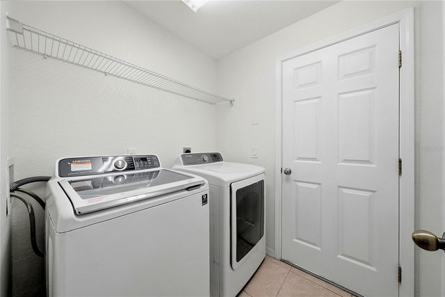 11441 CRESTLAKE VILLAGE, Riverview, FL 33569