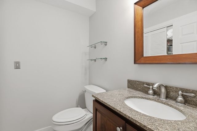 68 South Quinsigamond Avenue 4, Shrewsbury, MA 01545