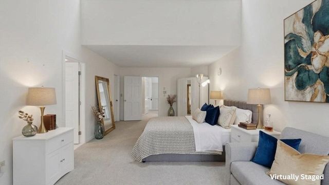 68 South Quinsigamond Avenue 4, Shrewsbury, MA 01545