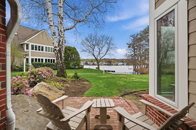 68 South Quinsigamond Avenue 4, Shrewsbury, MA 01545