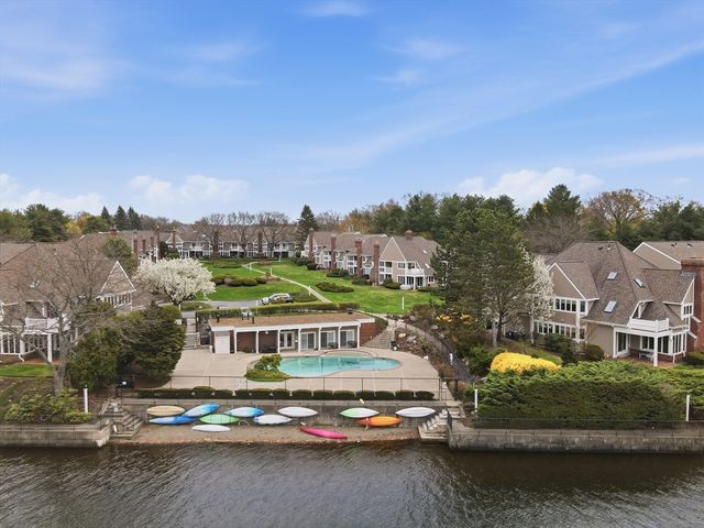 68 South Quinsigamond Avenue 4, Shrewsbury, MA 01545