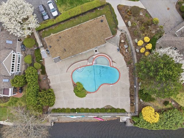68 South Quinsigamond Avenue 4, Shrewsbury, MA 01545