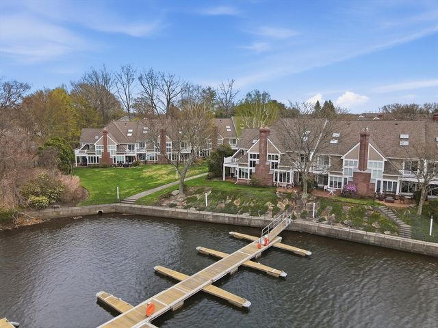 68 South Quinsigamond Avenue 4, Shrewsbury, MA 01545