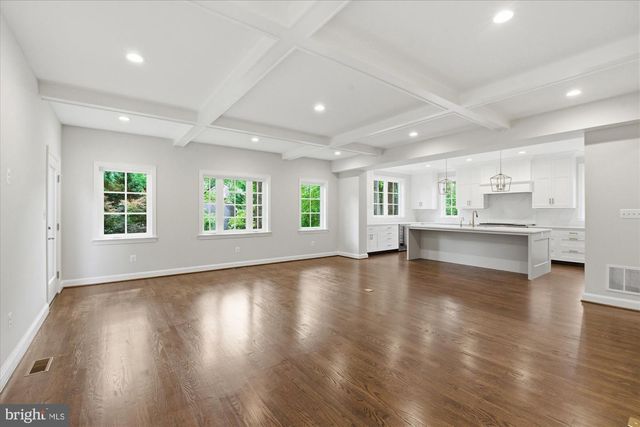 7825 OLDCHESTER RD, Bethesda, MD 20817