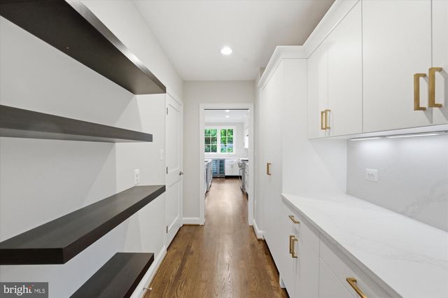 7825 OLDCHESTER RD, Bethesda, MD 20817