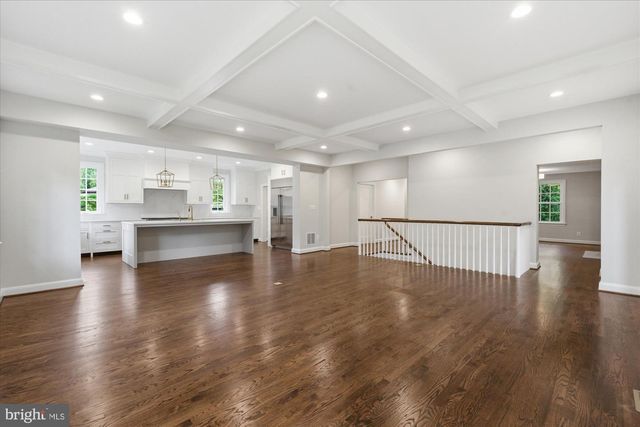 7825 OLDCHESTER RD, Bethesda, MD 20817