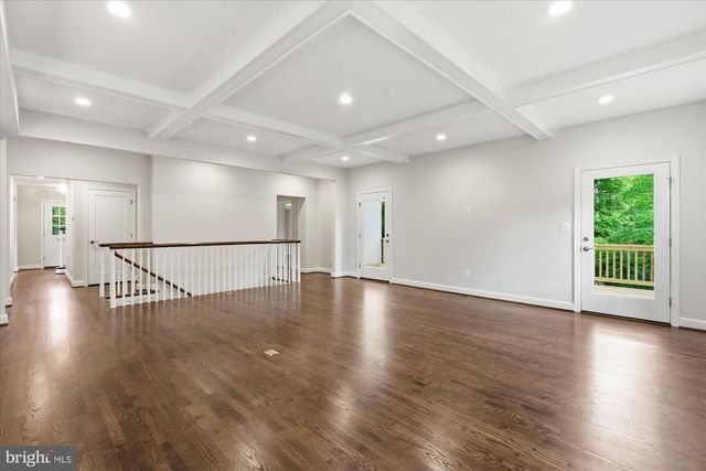 7825 OLDCHESTER RD, Bethesda, MD 20817