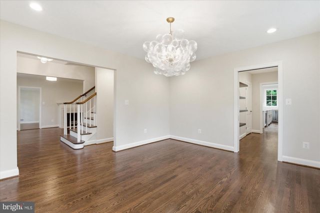 7825 OLDCHESTER RD, Bethesda, MD 20817