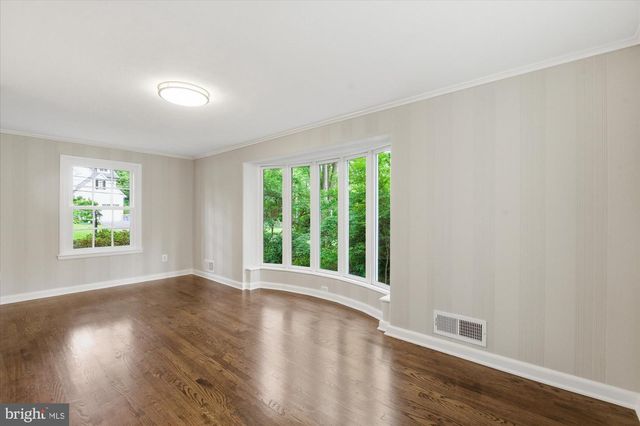7825 OLDCHESTER RD, Bethesda, MD 20817