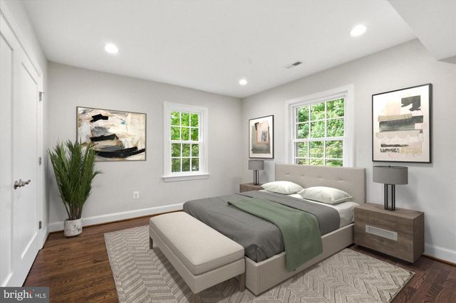 7825 OLDCHESTER RD, Bethesda, MD 20817