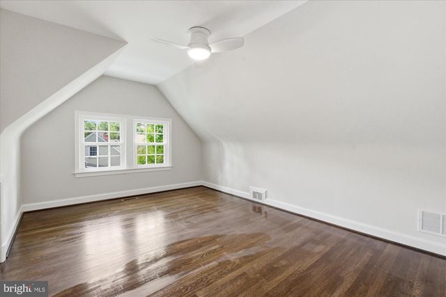 7825 OLDCHESTER RD, Bethesda, MD 20817