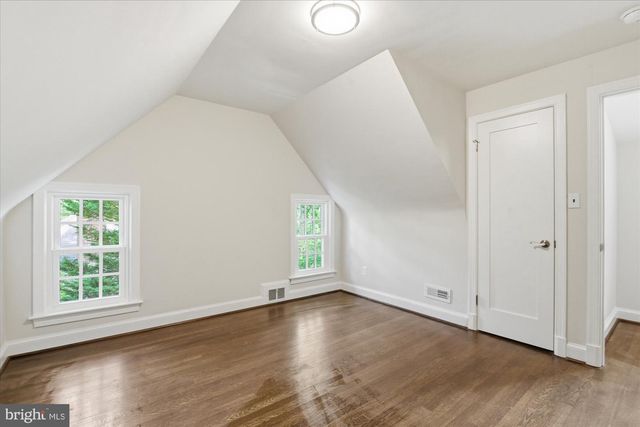 7825 OLDCHESTER RD, Bethesda, MD 20817