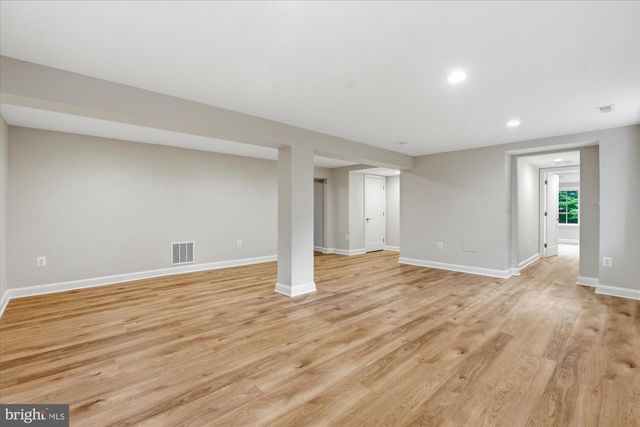 7825 OLDCHESTER RD, Bethesda, MD 20817