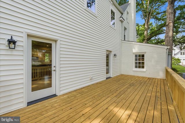 7825 OLDCHESTER RD, Bethesda, MD 20817