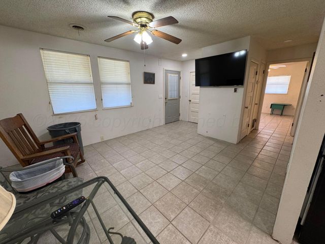 10340 MOUNTAIN, Canyon, TX 79015