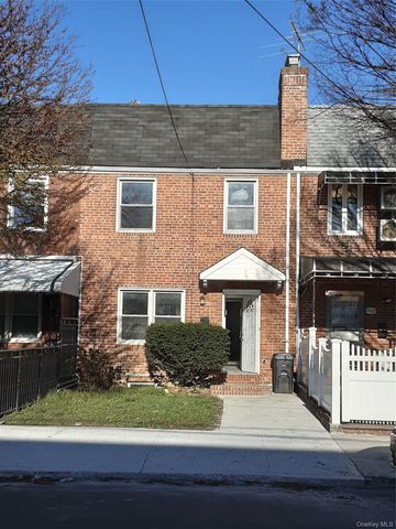 76-25 167th Street WHOLE HOUSE, Fresh Meadows, NY 11366