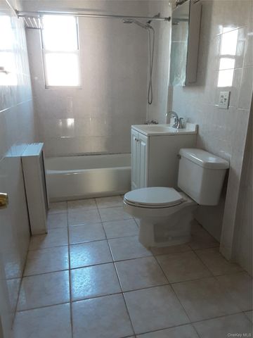 76-25 167th Street WHOLE HOUSE, Fresh Meadows, NY 11366