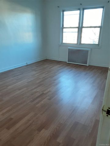 76-25 167th Street WHOLE HOUSE, Fresh Meadows, NY 11366