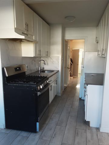 76-25 167th Street WHOLE HOUSE, Fresh Meadows, NY 11366